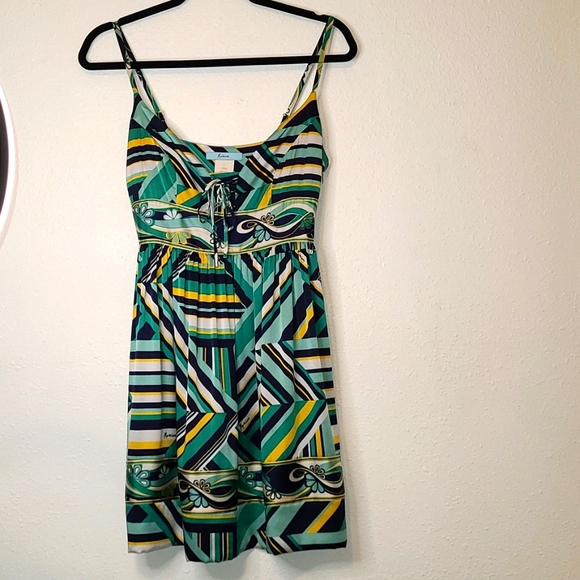 Marciaro by GUESS Dresses & Skirts - Marciaro Dress by GUESS 95% Silk Adjustable Straps Mid-Mini Dress Size XS EUC